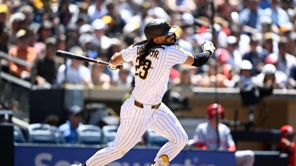 Fernando Tatis Jr. conectó HR de oro para dejar en el terreno a los Rojos