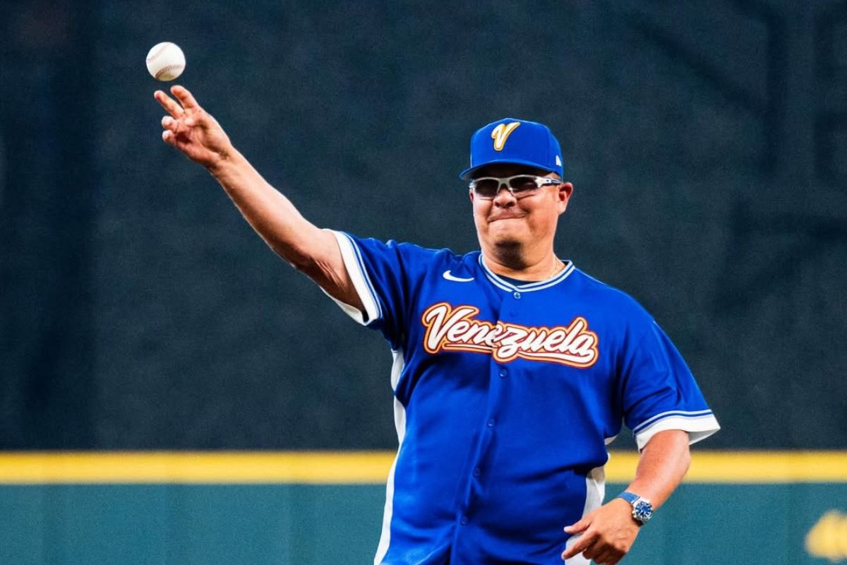 Omar López recibe homenaje y deja el nombre de Venezuela en alto ante la mirada de 43 mil personas