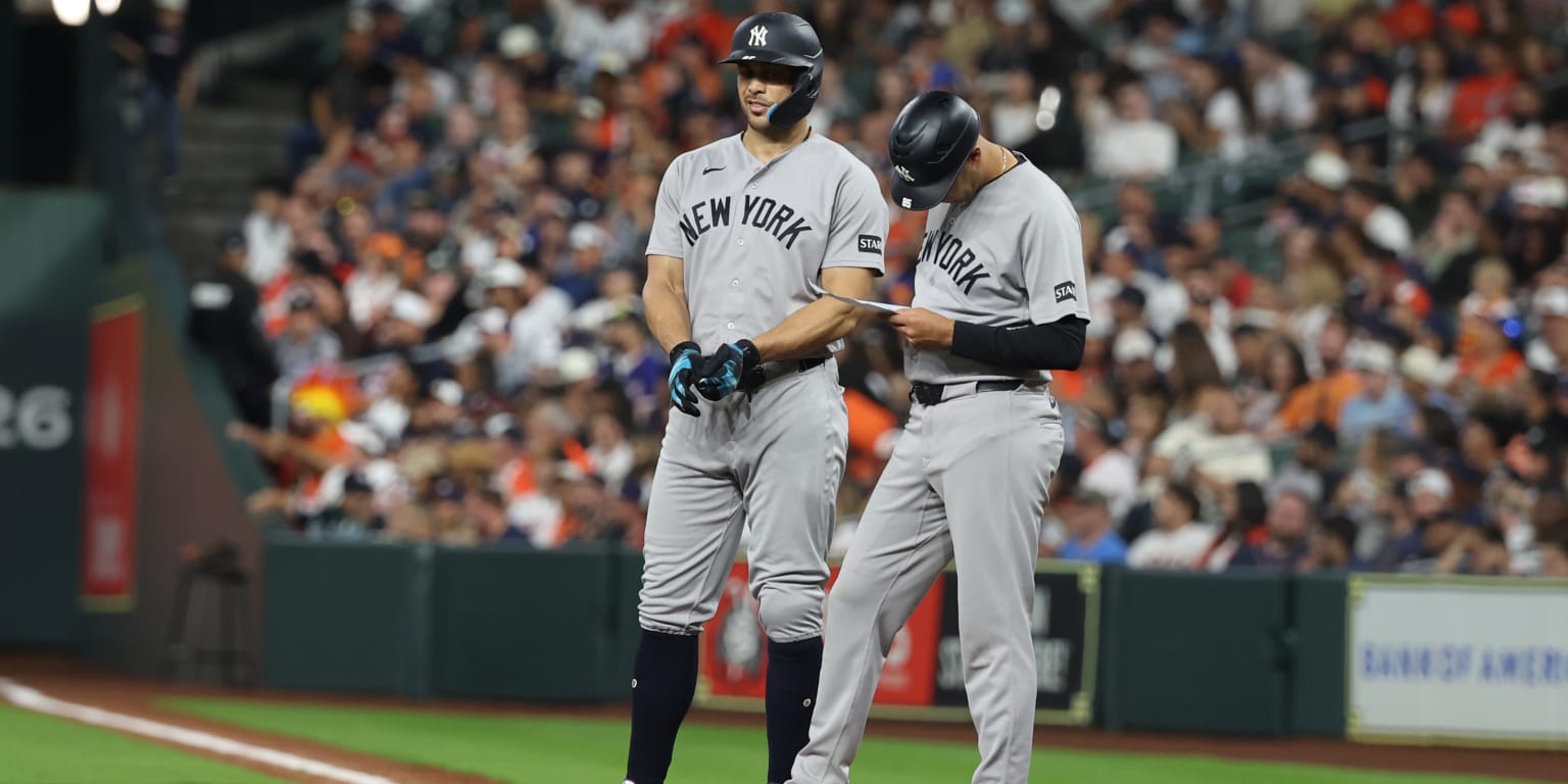 Stanton “día a día” tras su salida de juego debido a rigidez en la pierna