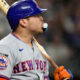 Mets activan a Álvarez a sólo cuatro semanas de su desgarro de menisco Mets activan a Álvarez a sólo cuatro semanas de su desgarro de menisco