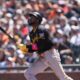 Con otro HR y otra estafada, Oneil Cruz acompaña a Bonds en PIT Con otro HR y otra estafada, Oneil Cruz acompaña a Bonds en PIT