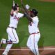 Yastrzemski pega su 1er HR con Atlanta mientras Bravos honran a Cox y Turner Yastrzemski pega su 1er HR con Atlanta mientras Bravos honran a Cox y Turner