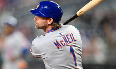 Excampeón de bateo McNeil pasa a Atléticos en cambio con Mets 