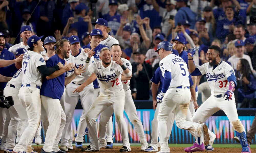 Freeman termina partido maratónico de 18 entradas con Cuadrangular y Dodgers toman ventaja Freeman termina partido maratónico de 18 entradas con Cuadrangular y Dodgers toman ventaja