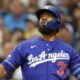 Teóscar activado por los Dodgers; Ward vuelve a liga menor Teóscar activado por los Dodgers; Ward vuelve a liga menor