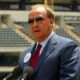 Fallece a los 79 años Tom Hicks, exdueño de los Rangers