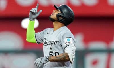 Lenyn Sosa pasa de Medias Blancas a unos diezmados Azulejos