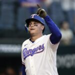 Pederson lidera la ofensiva de Rangers como 1er bate en triunfo sobre los D-backs Pederson lidera la ofensiva de Rangers como 1er bate en triunfo sobre los D-backs