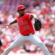 Soriano hace historia con otra dominante salida que elevó a Angelinos vs. Rojos