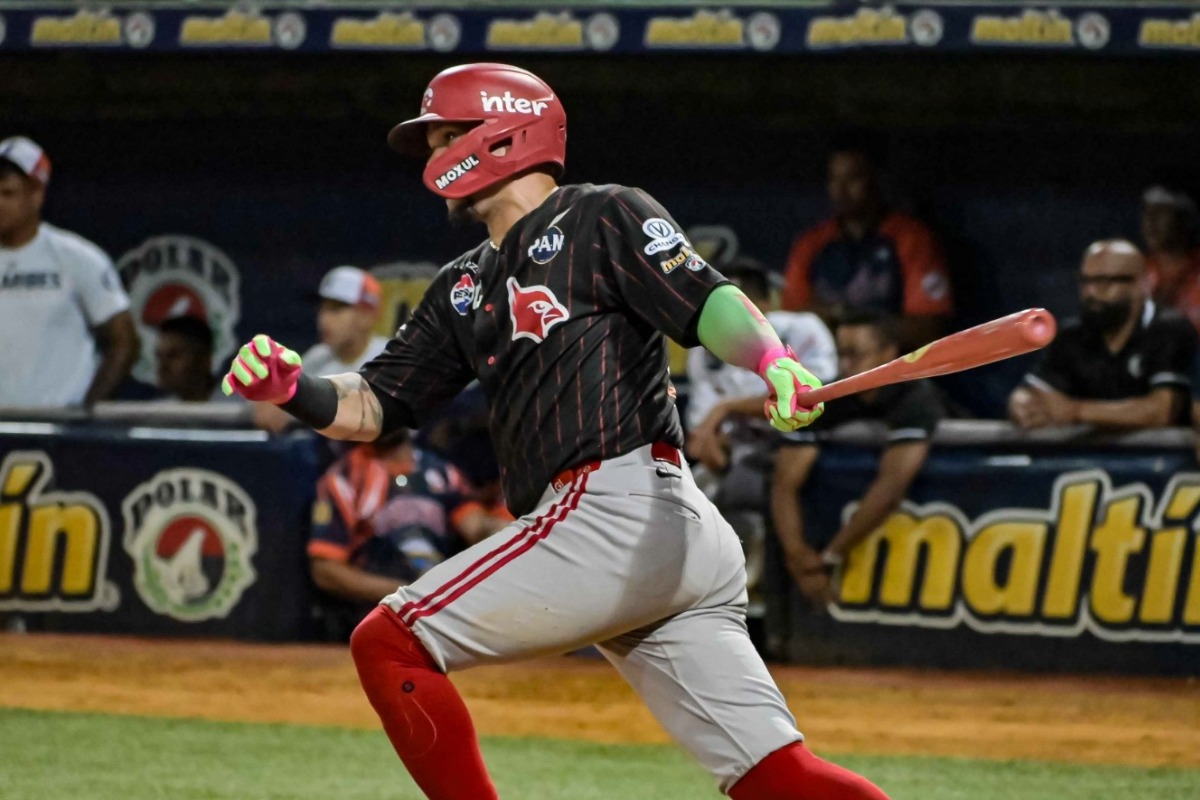 Ildemaro Vargas explota de nuevo, fija marca personal de impulsadas y se acerca a Luis Sojo Ildemaro Vargas explota de nuevo, fija marca personal de impulsadas y se acerca a Luis Sojo
