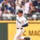Dos jonrones de Young y joya de Kirby en ocho innings elevan a Seattle Dos jonrones de Young y joya de Kirby en ocho innings elevan a Seattle