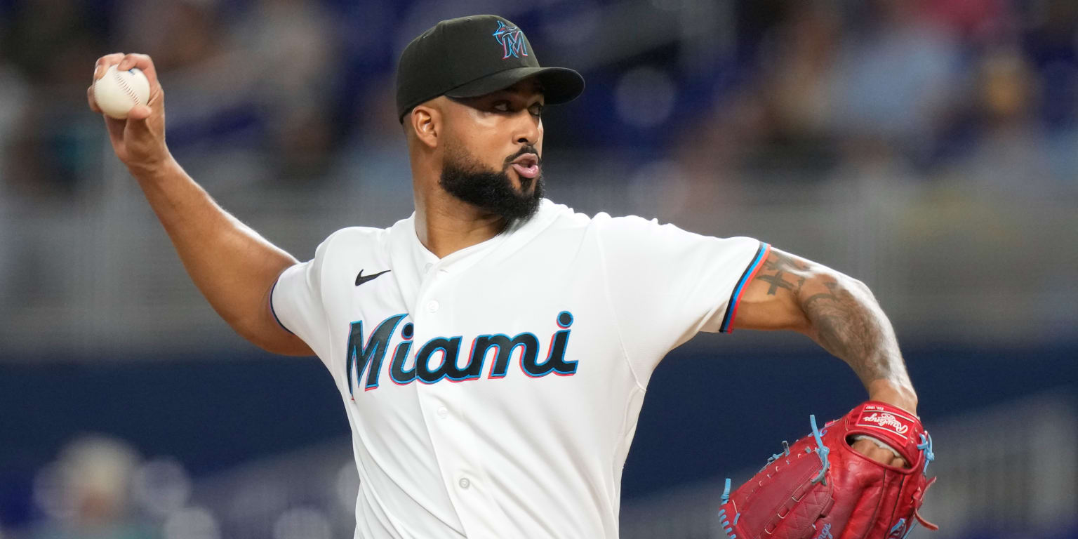 Alcántara hace historia con los Marlins al llegar a 1,002 ponches de por vida