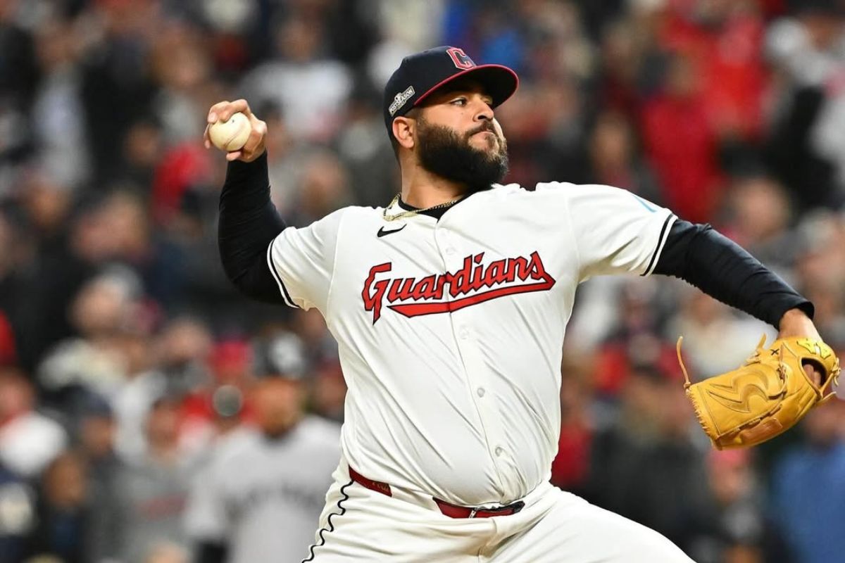 Pedro Ávila pacta con los Guardianes de Cleveland y regresa al beisbol organizado