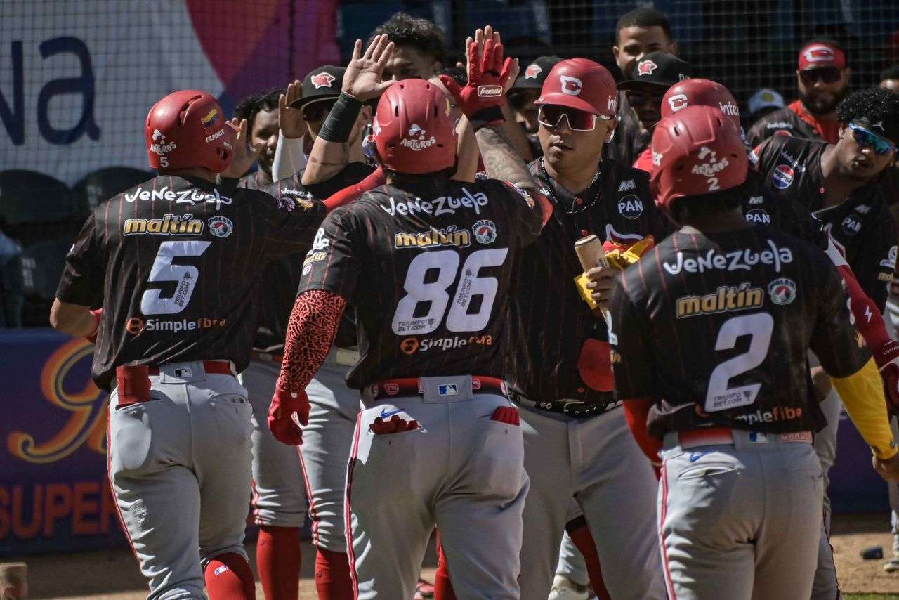Cardenales despacha a Tiburones y sella el boleto al Round Robin Cardenales despacha a Tiburones y sella el boleto al Round Robin