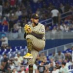 Surge el primer interesado en Robert Suárez en MLB