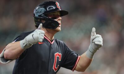 Noche de hitos para el novato Bazzana: 2 HR, 4 hits y 5 impulsadas en triunfo