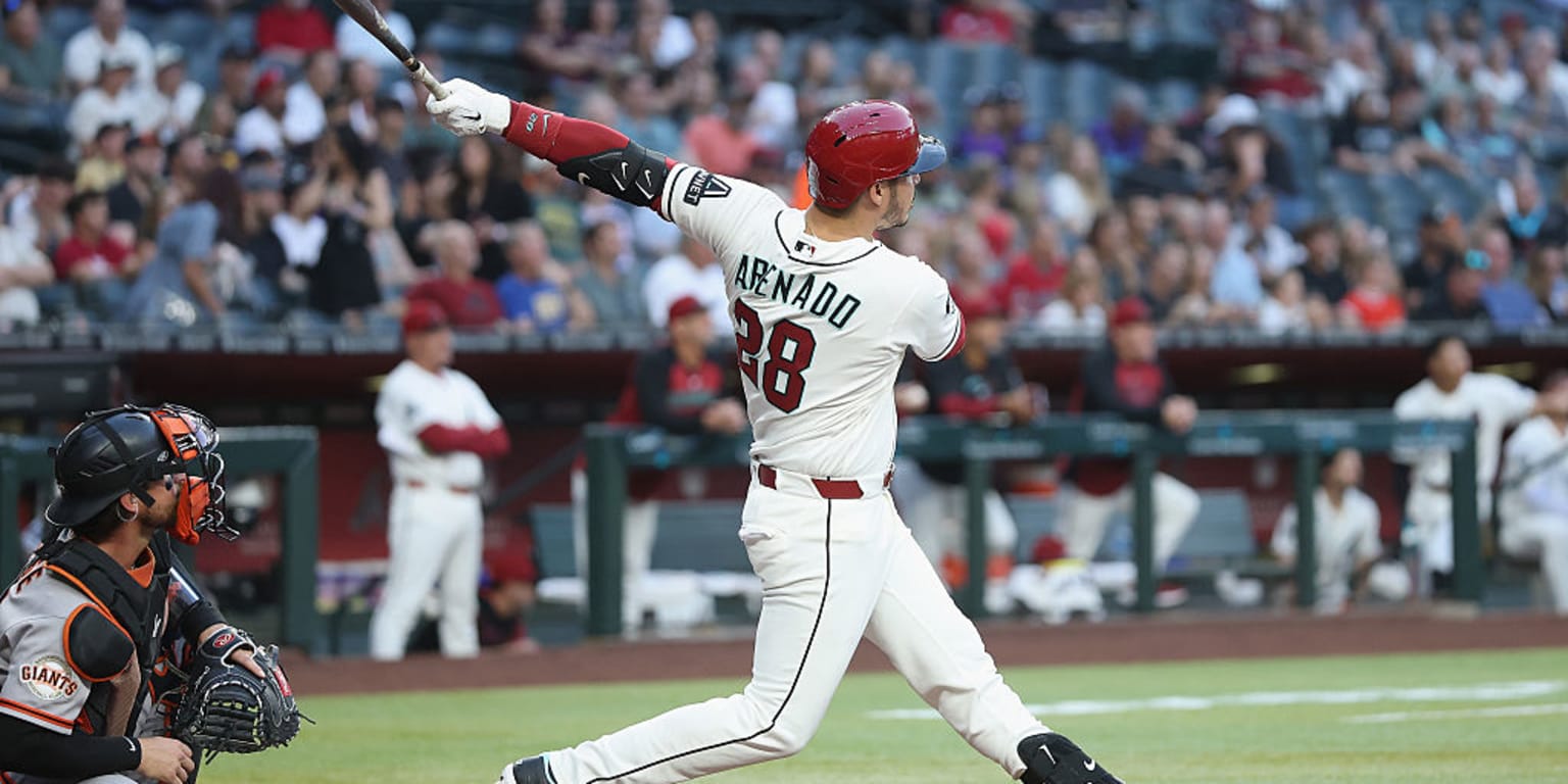 Grand slam de Arenado lideró paliza de D-backs sobre Gigantes en Chase Field