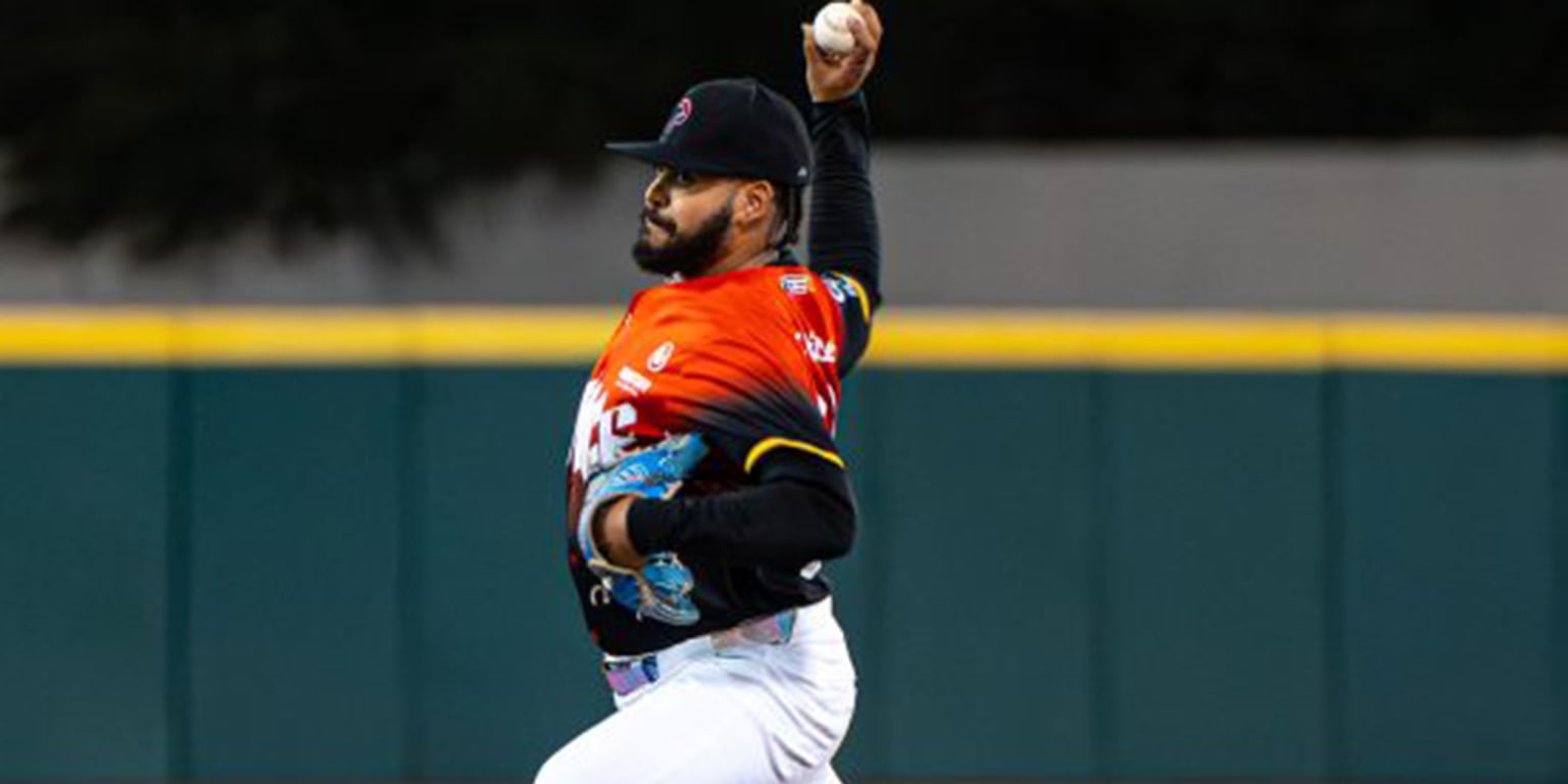 Leones aguantaron y vencieron a Cangrejeros para acercarse más a la cima