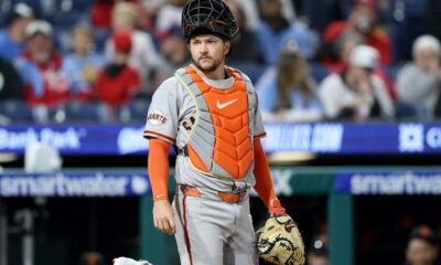 Guardianes adquieren al receptor Guante de Oro Patrick Bailey en un cambio con S.F.