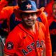 José Altuve suma 4 logros en los conteos de todos los tiempos y supera los extrabases del inmortal Dick Allen [+LISTAS]