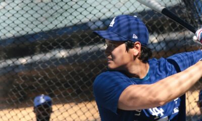Ohtani realiza inusual práctica de bateo en el terreno en medio de su slump
