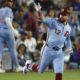 Los Filis quieren de vuelta a Schwarber. Pero, ¿qué harán si no regresa?