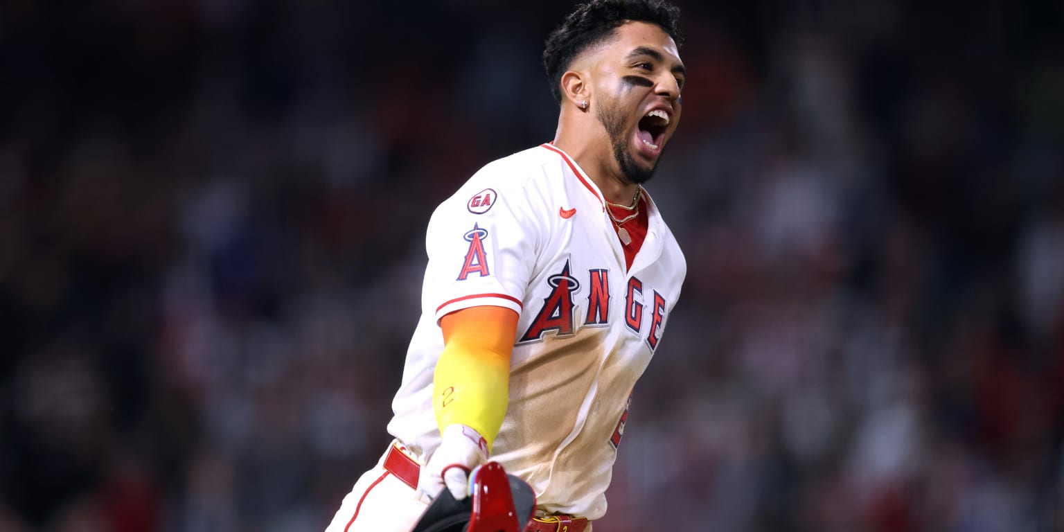 Hit de Peraza en extras sella triunfo contra Mets y Angelinos salen del bache Hit de Peraza en extras sella triunfo contra Mets y Angelinos salen del bache