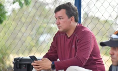 Ejecutivo de MLB levanta la mano y se postula para ser gerente de los Leones 