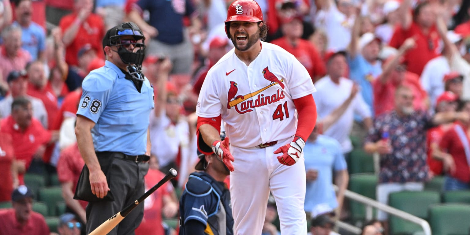 Tablazo de Burleson corona 6ta entrada de 8 carreras en remontada de Cardenales