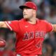 Detmers domina a los D-backs a domicilio con siete entradas en blanco