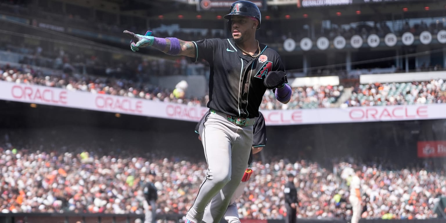 Kelly, Marte guían a D-backs a su 10ma victoria en los últimos 11 juegos Kelly, Marte guían a D-backs a su 10ma victoria en los últimos 11 juegos
