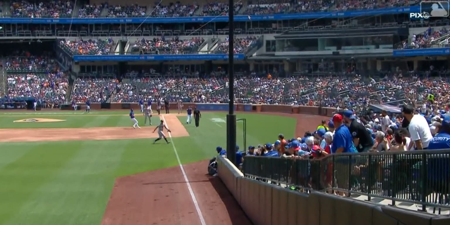 Tienes que ver la curiosa jugada que impulsó el racimo de los Mets en la 4ta entrada