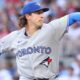 Lanzador novato Dallas brilla para los Azulejos en un debut memorable Lanzador novato Dallas brilla para los Azulejos en un debut memorable