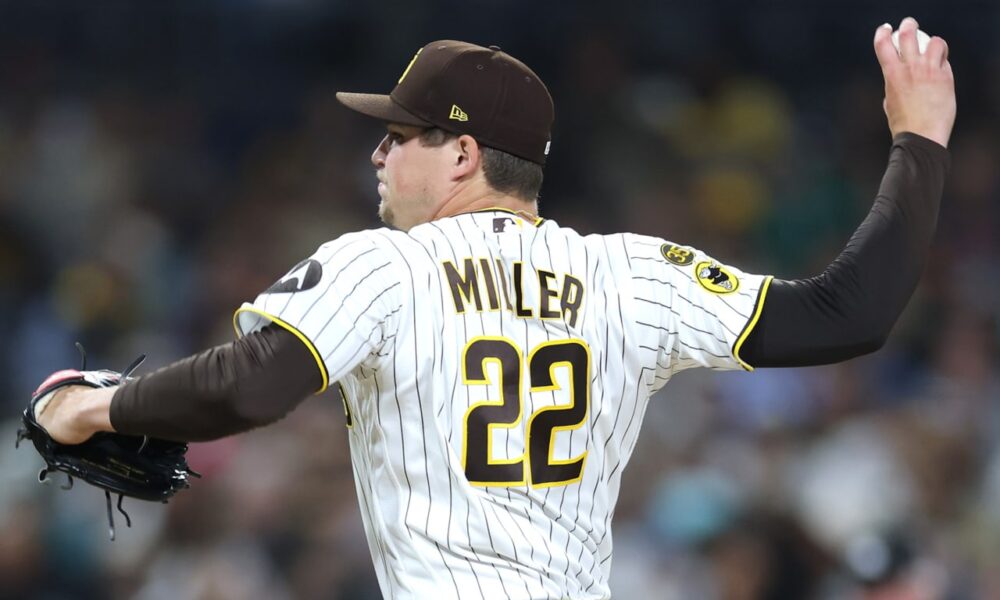 Miller ahora tiene la 2da racha más larga sin permitir carreras en la historia de Padres