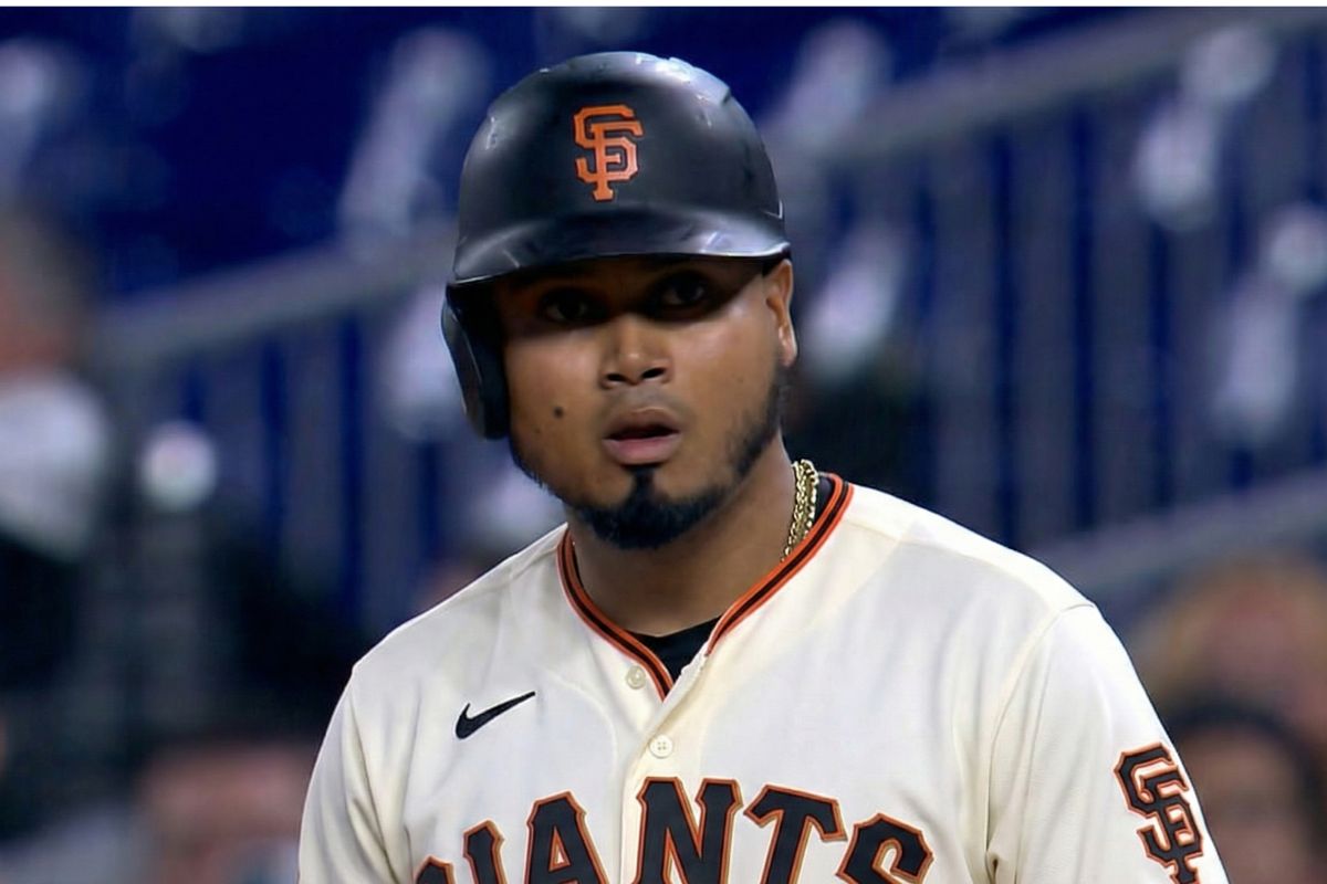 Luis Arráez recibe bienvenida a los Giants de San Francisco Luis Arráez recibe bienvenida a los Giants de San Francisco